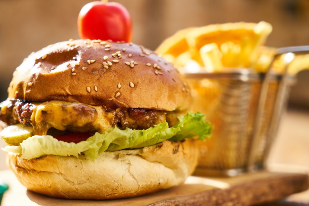 burger-4220759_1920